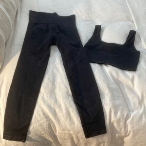 Joylab workout set size small bottoms medium top - navy blue ribbed material